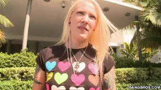 Thumbnail of Blondie In The Hood