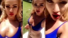 Thumbnail of Is Blue Maybe Ur Fav Color?? *Blushes* :D ;) &Lt;33