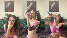 Thumbnail of Glitter Puke W Vile