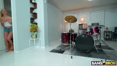 Thumbnail of Lucky Drum Stick