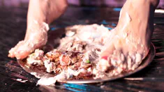 Thumbnail of Esmagando Um Bolo Delicioso Com Meu Pes - Messy Foot Worship