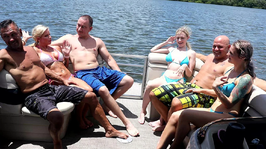 Yacht Fun 3 Girls 3 Guys