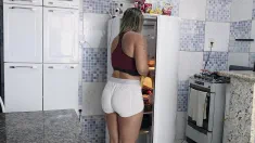 Thumbnail of Peguei A Gostosa Da Empregada Fritando Um Ovo E Meti No Cu Dela !