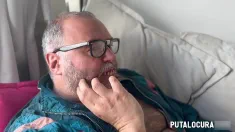 Thumbnail of Putalocura - Remigio Contacta A Una Putita Muy Delgada Para Divertirse Y La Folla Muy Guarro