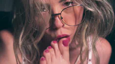 Thumbnail of Goddess Maiah's Foot Tease