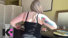 Thumbnail of Watch Me Flex These Arms & Ass In Slow-Motion