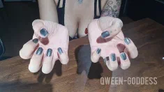 Thumbnail of Doing My Nails Complete
