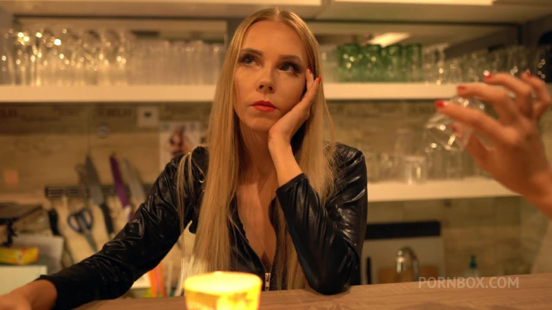 Florane Russell dreams about what she would do with her rude customers