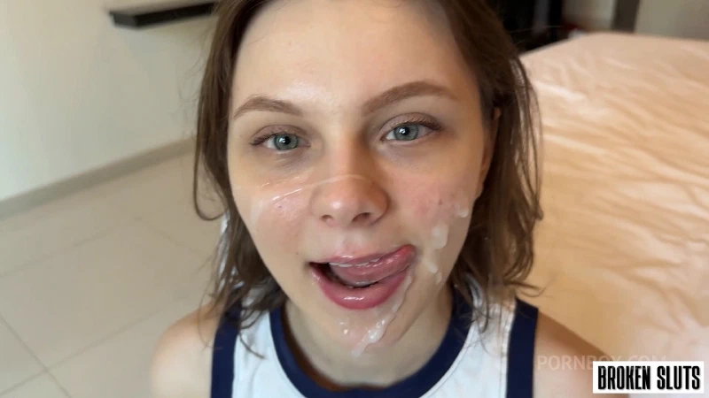 Hiyouth with a facial